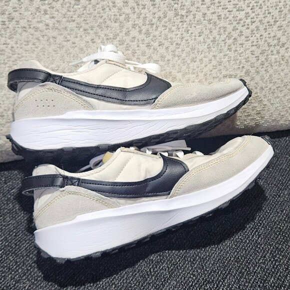 Ladies Nike Waffle Debut - 7.5 - Picture 6 of 10